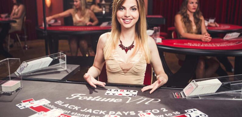 Why People Are Attracted to Online Casinos?